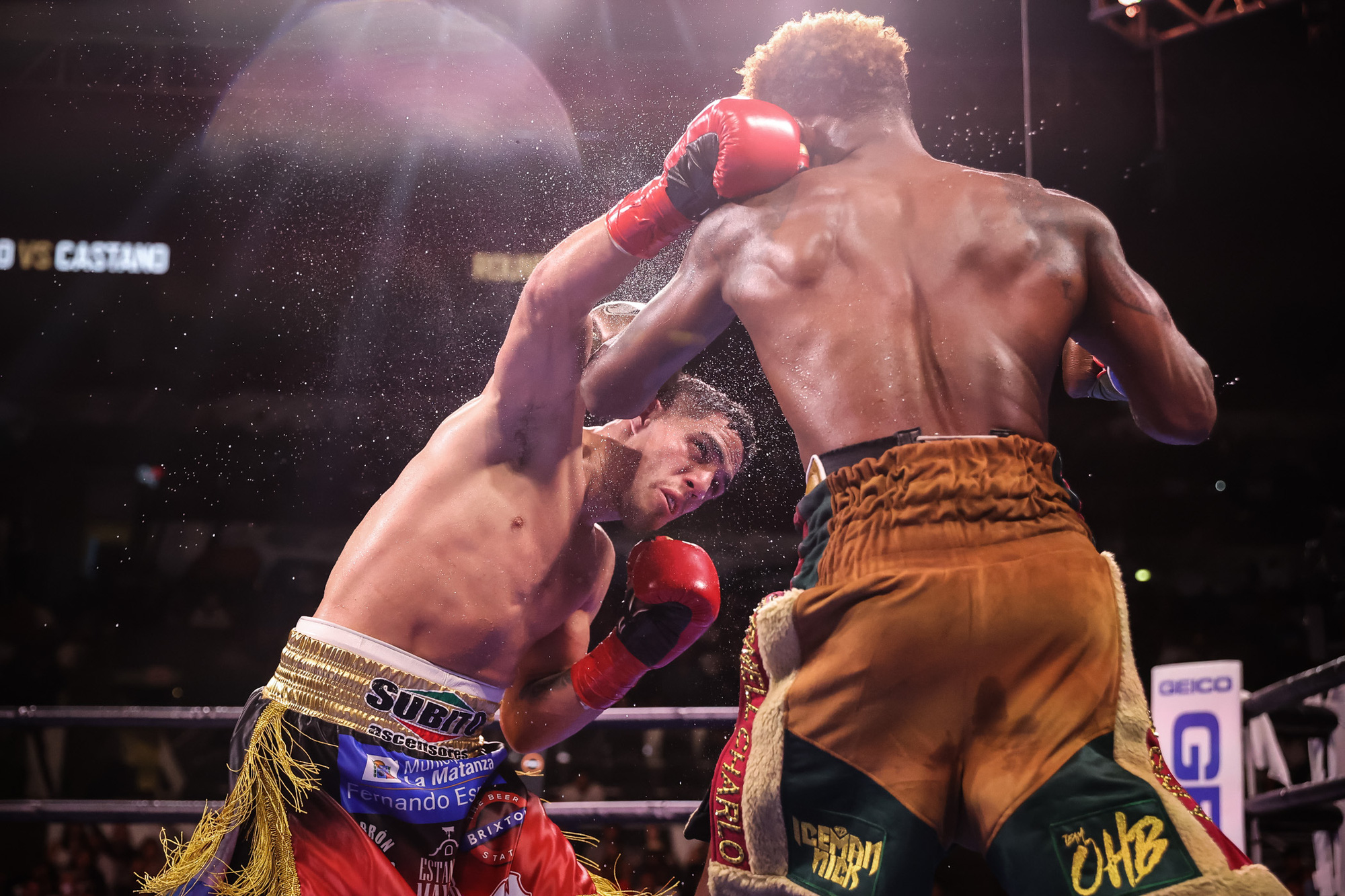 Jermell Charlo hòa kịch tính Brian Castano, lỡ cơ hội trở thành nhà vô địch tuyệt đối - Ảnh 5.
