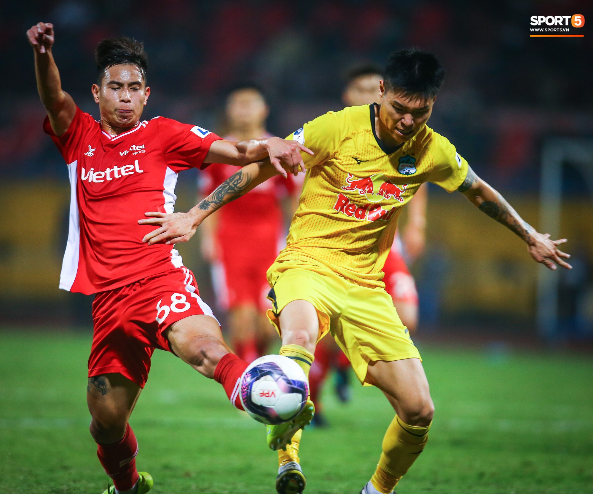 Viettel - HAGL - V.League2021 - Sơn Tùng5.jpg Viettel - HAGL - V.League2021 - Sơn Tùng5.jpg
