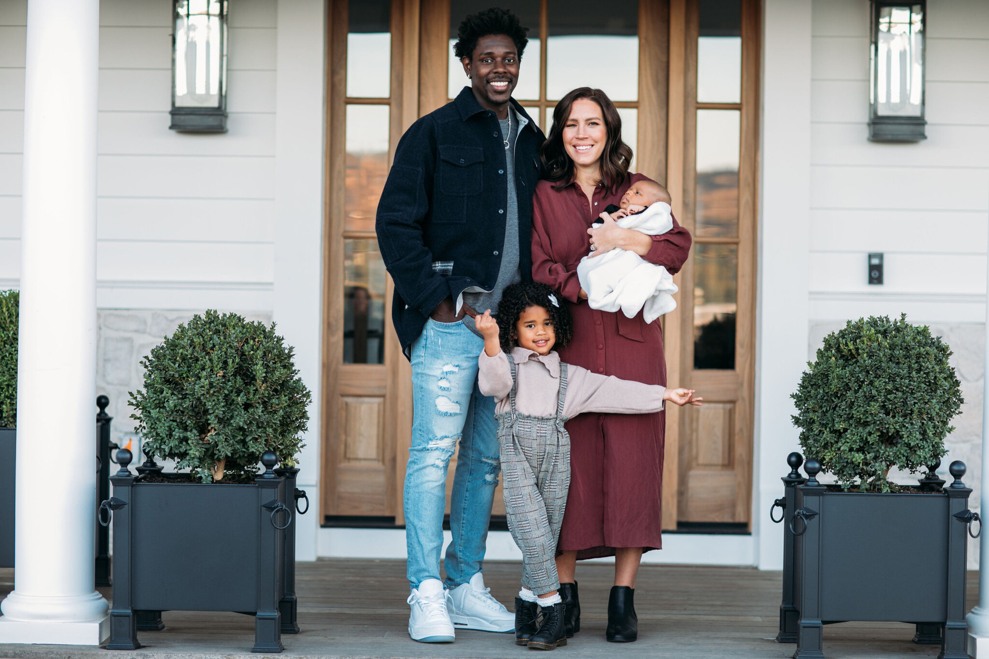 Jrue Holiday và chuyện tình cảm động với người vợ mắc bệnh hiểm nghèo - Ảnh 7.