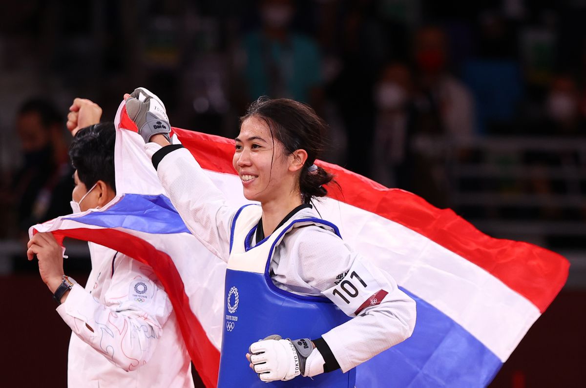 Đông Nam Á có huy chương vàng đầu tiên ở Olympic Tokyo 2020 - Ảnh 1.