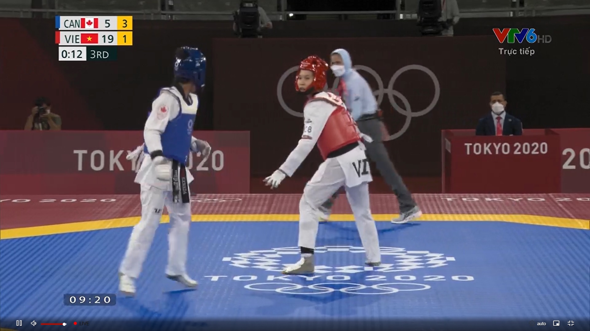 Trương Thị Kim Tuyền &quot;lấy nhu thắng cương&quot; đả bại đại diện Canada trận ra quân Taekwondo Olympic Tokyo 2020 - Ảnh 6.