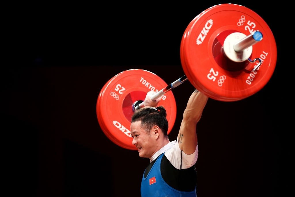 Thạch Kim Tuấn thi hỏng, lực sĩ Trung Quốc lập kỷ lục Olympic, đè bẹp đối thủ để ẵm HCV - Ảnh 4.