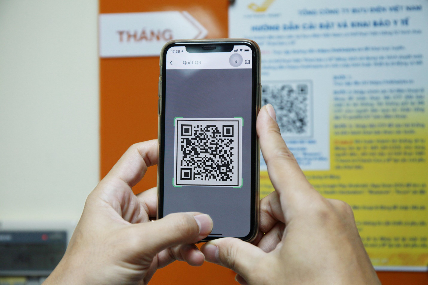 Vietnam Post đảm bảo an toàn khi phát hàng - Ảnh 3.