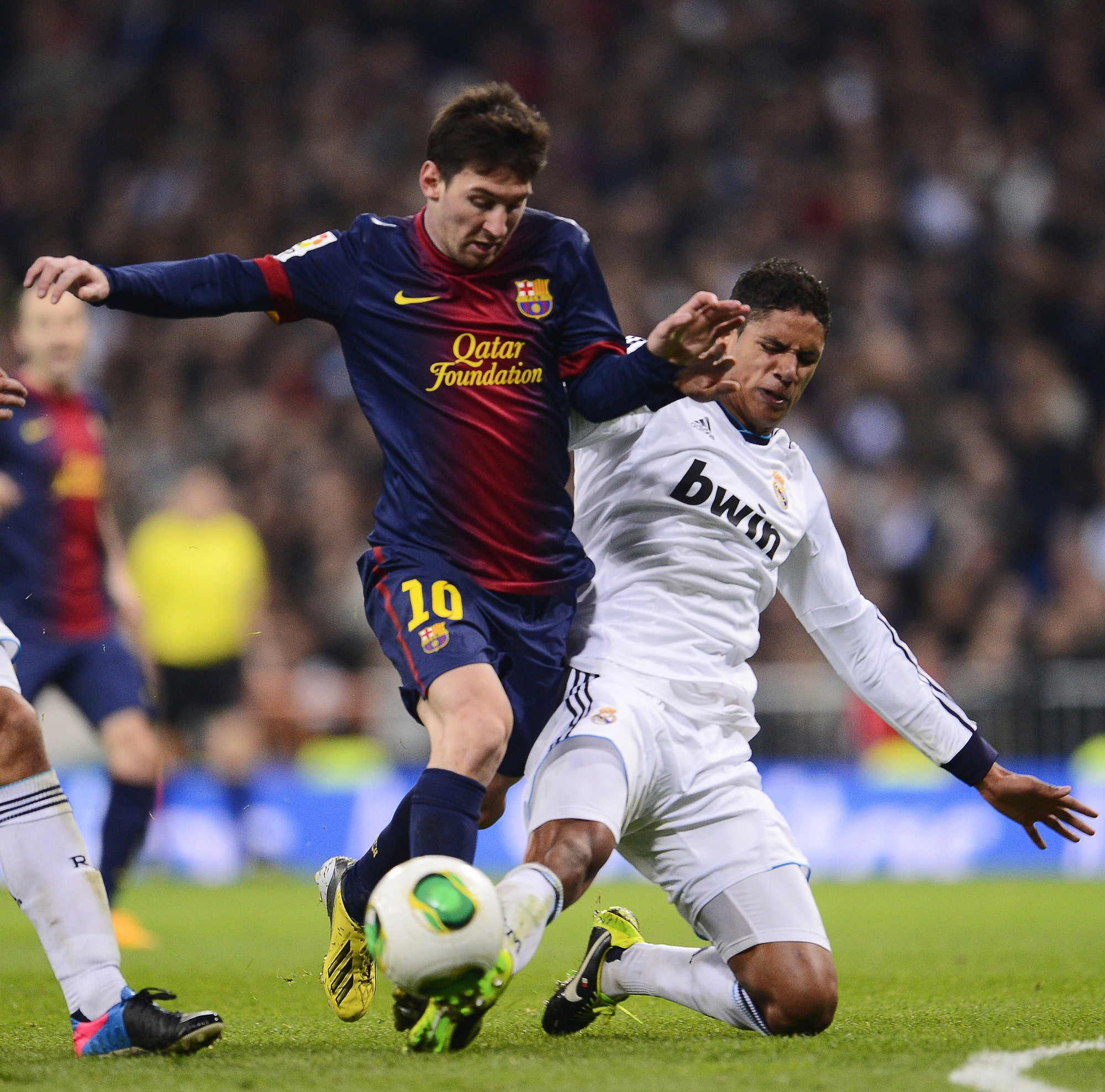 Sau Ramos rồi đến Varane, “thành trì” của Real Madrid đang đi tới hồi kết - Ảnh 2.