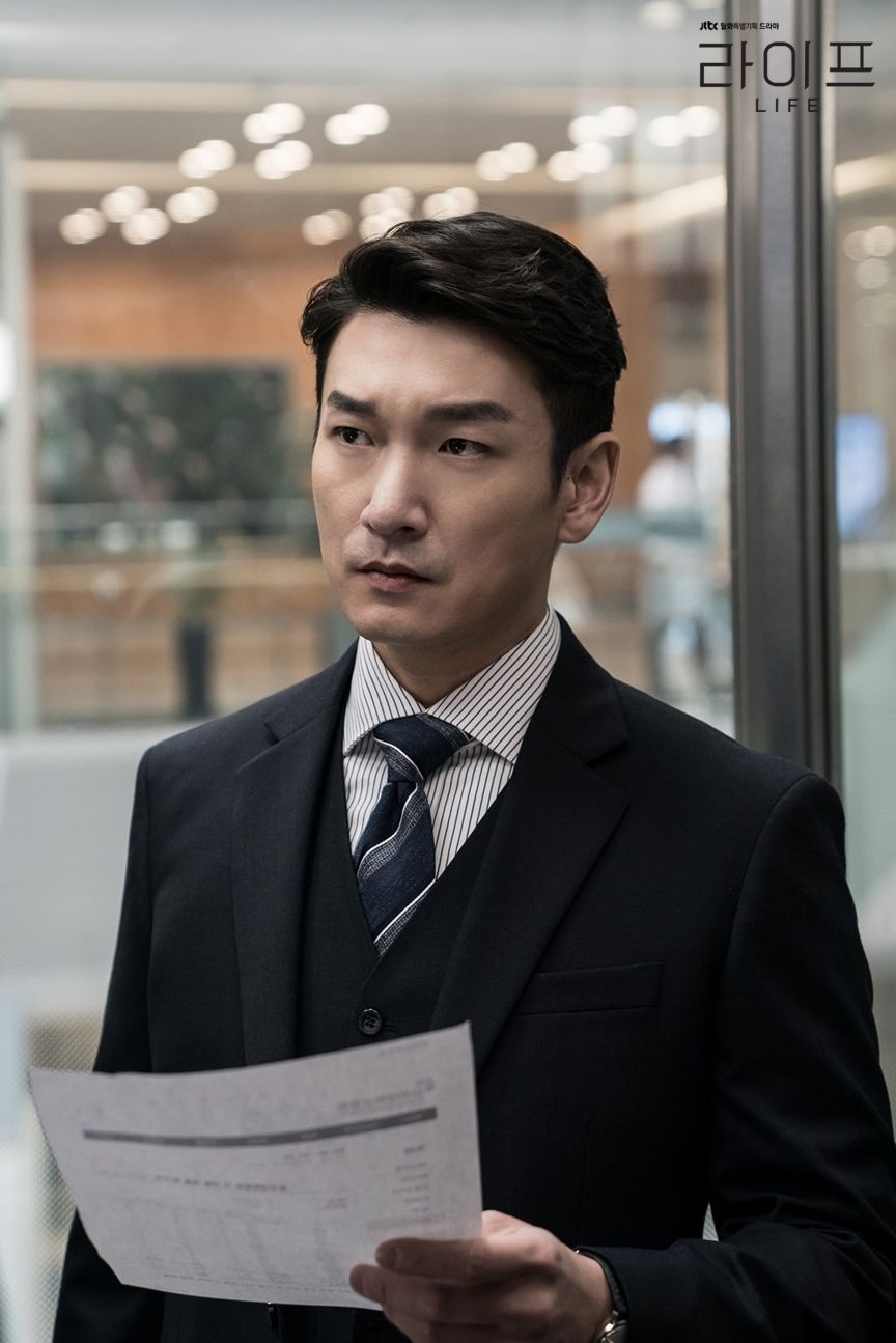30 diễn viên hot nhất xứ Hàn: Jo In Sung và “mợ ngố” Song Ji Hyo thống trị BXH, Park Seo Joon vừa vào Marvel đã át cả Song Joong Ki - Ảnh 3.