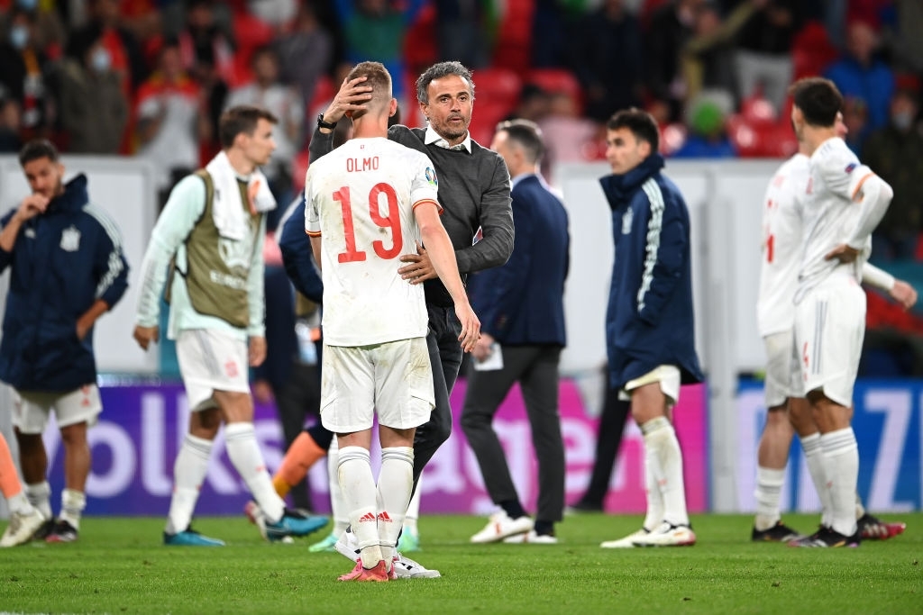 Các cầu thủ Tây Ban Nha bật khóc, lặng đi sau thất bại tại bán kết Euro 2020 - Ảnh 7.
