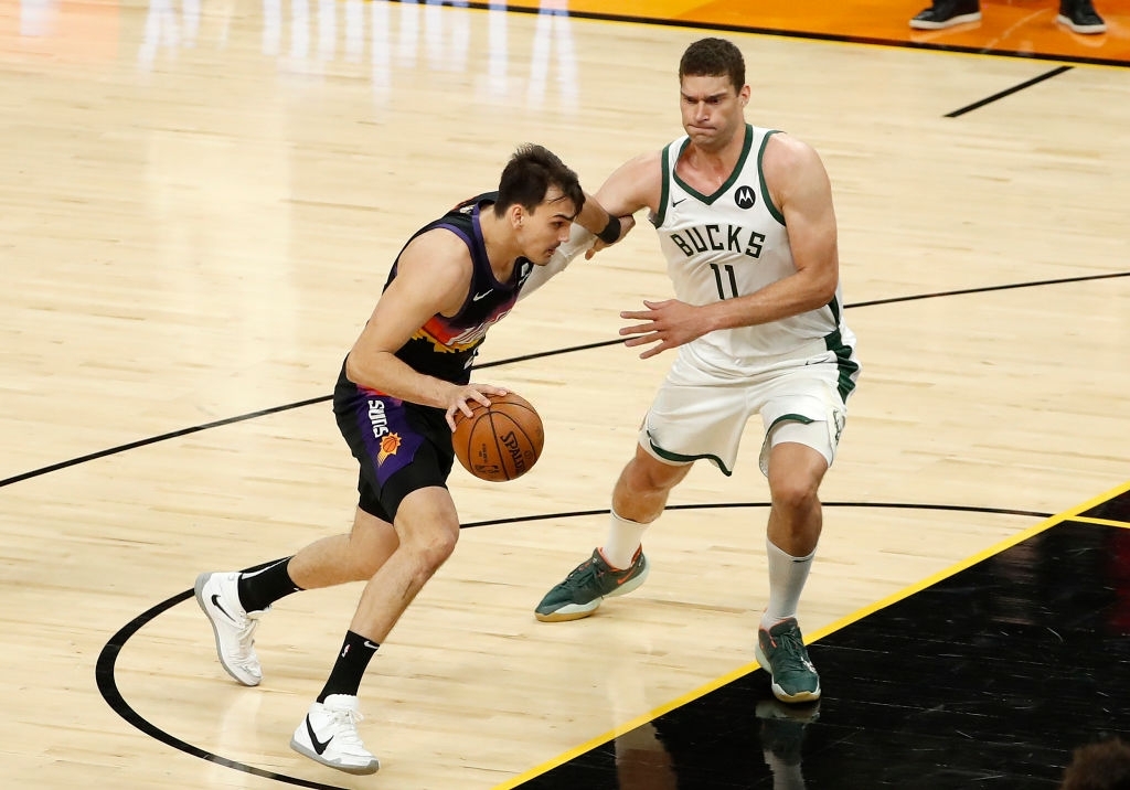 Phoenix Suns thiệt quân tại Finals sau chấn thương rách ACL của Dario Saric - Ảnh 2.