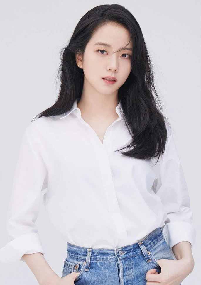 Hot rần rần ảnh profile mới của Jisoo (BLACKPINK) khi debut làm diễn viên: Make up như không vẫn xinh ngất, zoom cận mặt càng thêm choáng - Ảnh 2.