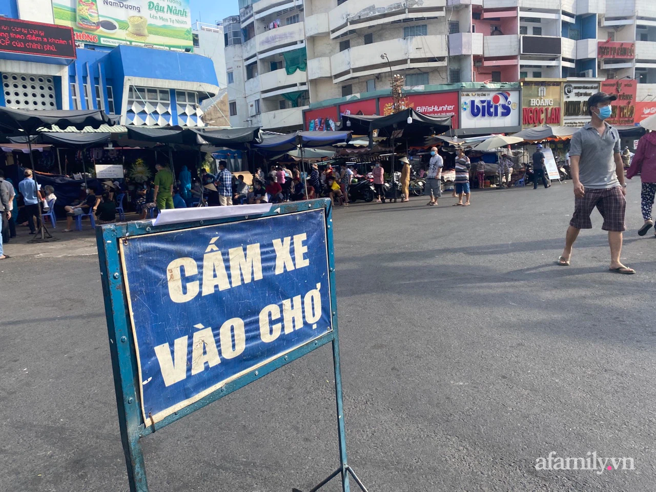 KHẨN: TP.HCM xây dựng phương án tổ chức chợ truyền thống hoạt động trở lại - Ảnh 2.