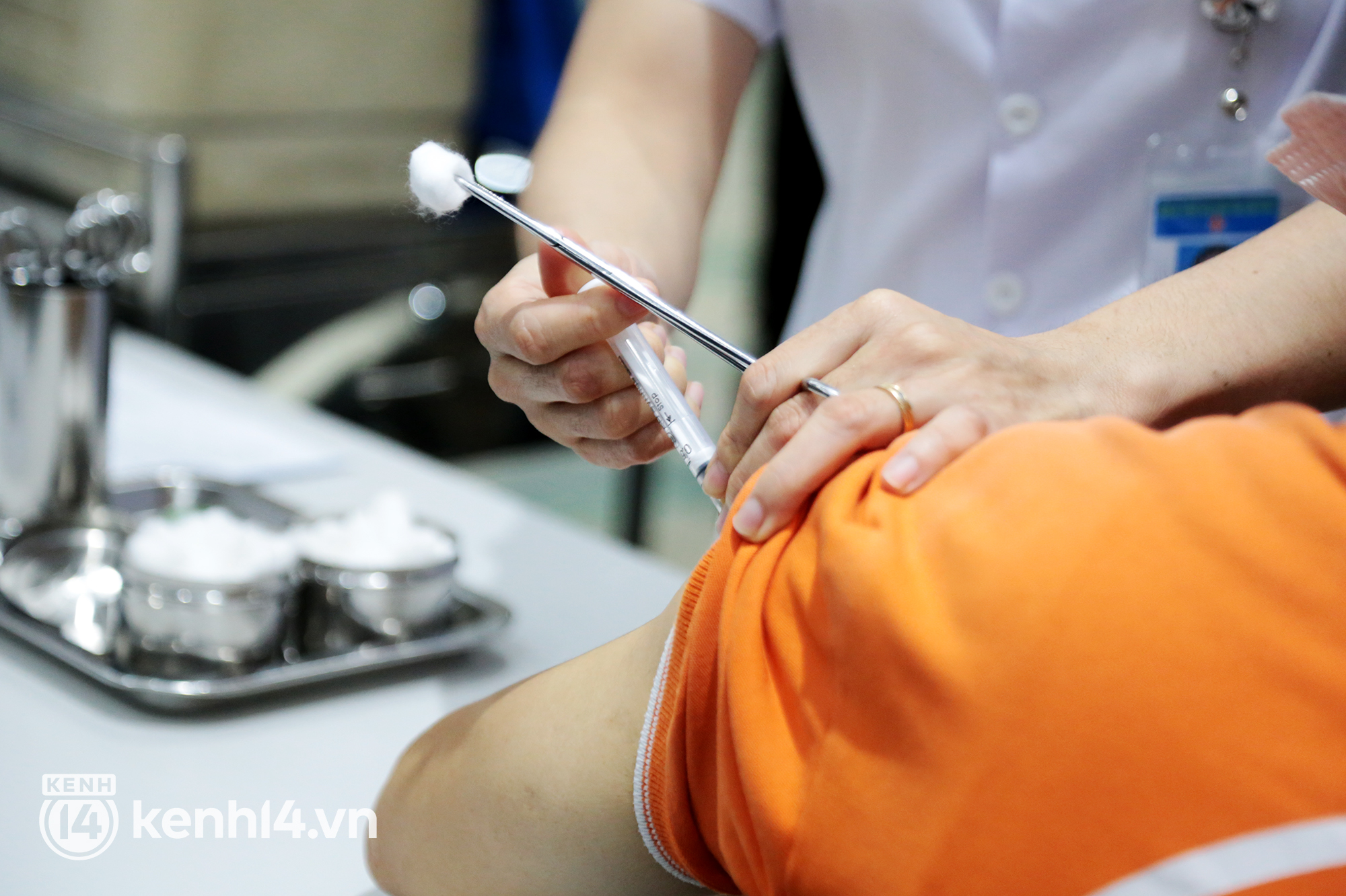 Mất bao lâu kháng thể từ vaccine Covid-19 được tạo ra để ngăn chặn virus xâm nhập? - Ảnh 2.