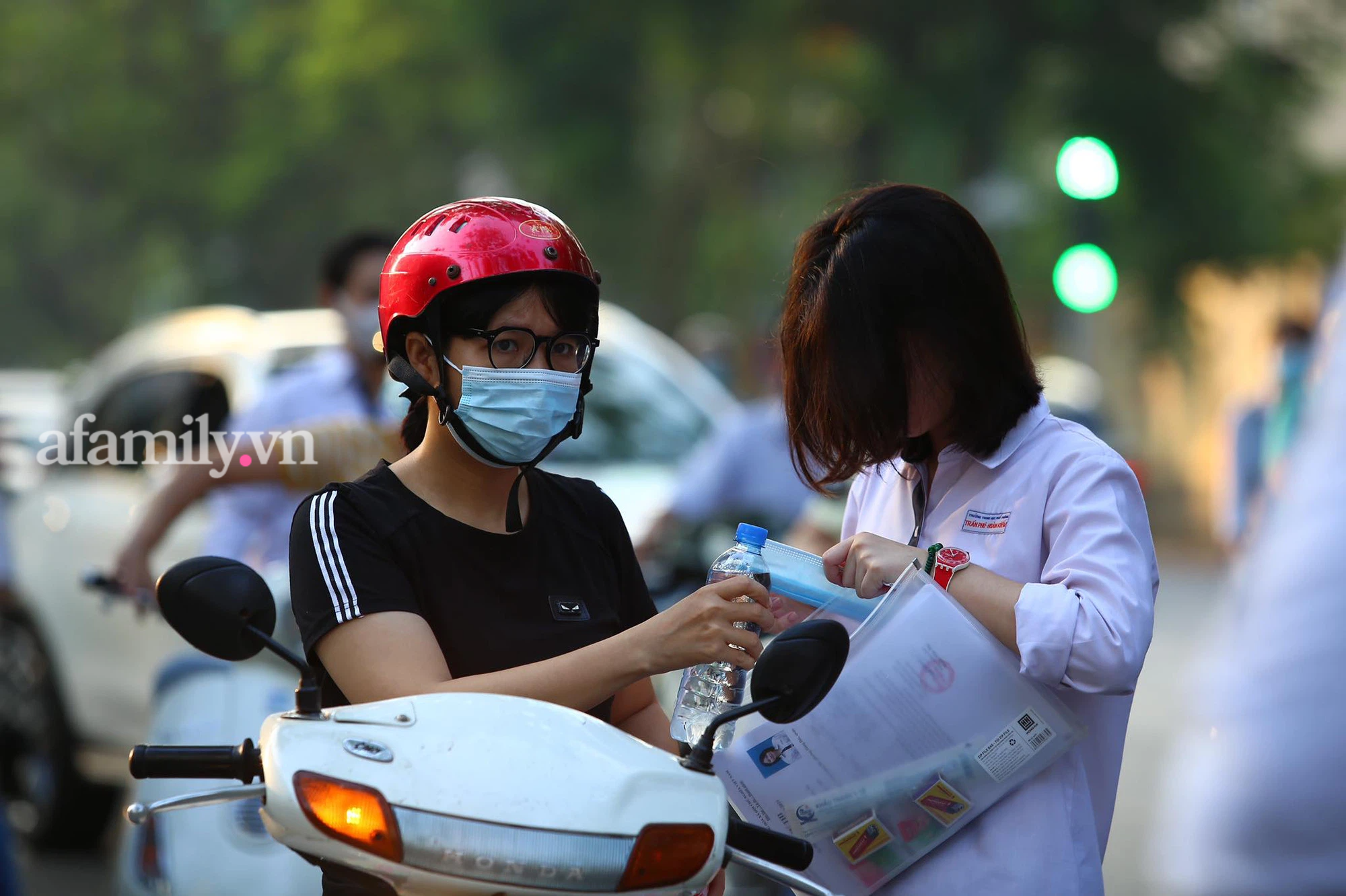 Điểm chuẩn xét tuyển đại học 2021: Nhóm ngành &quot;giàu tiềm năng, giàu việc làm và dễ làm... giàu&quot; năm nay lấy điểm chuẩn ra sao? - Ảnh 1.