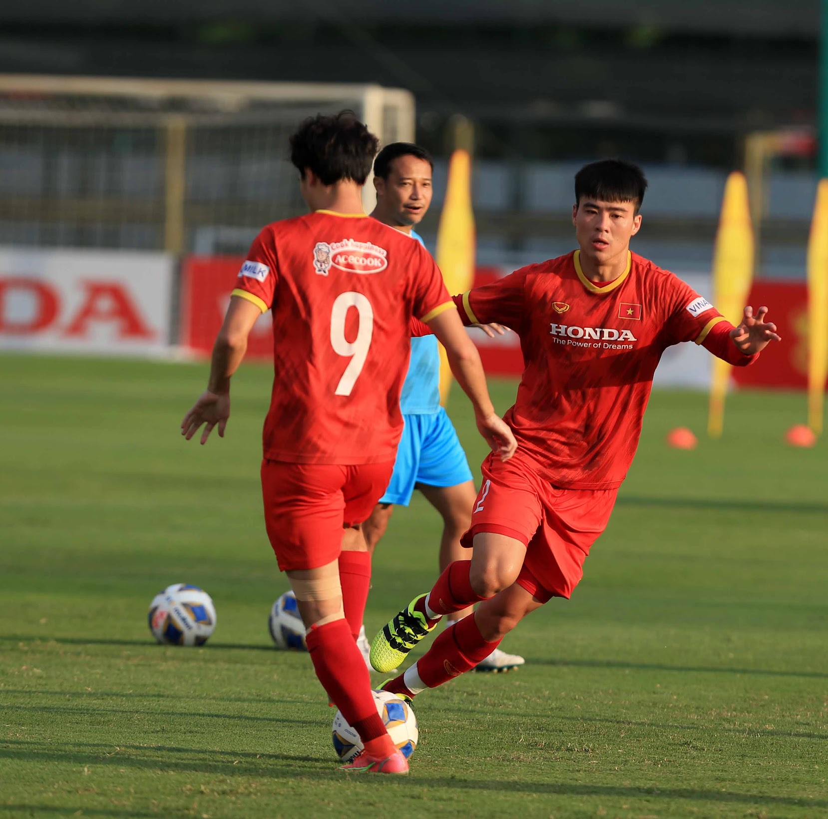 Tuyển Việt Nam hãy bước vào vòng loại thứ 3 Wolrd Cup 2022 với tinh thần "Trần Minh Vương" - Ảnh 3. Tuyển Việt Nam hãy bước vào vòng loại thứ 3 Wolrd Cup 2022 với tinh thần "Trần Minh Vương" - Ảnh 3.
