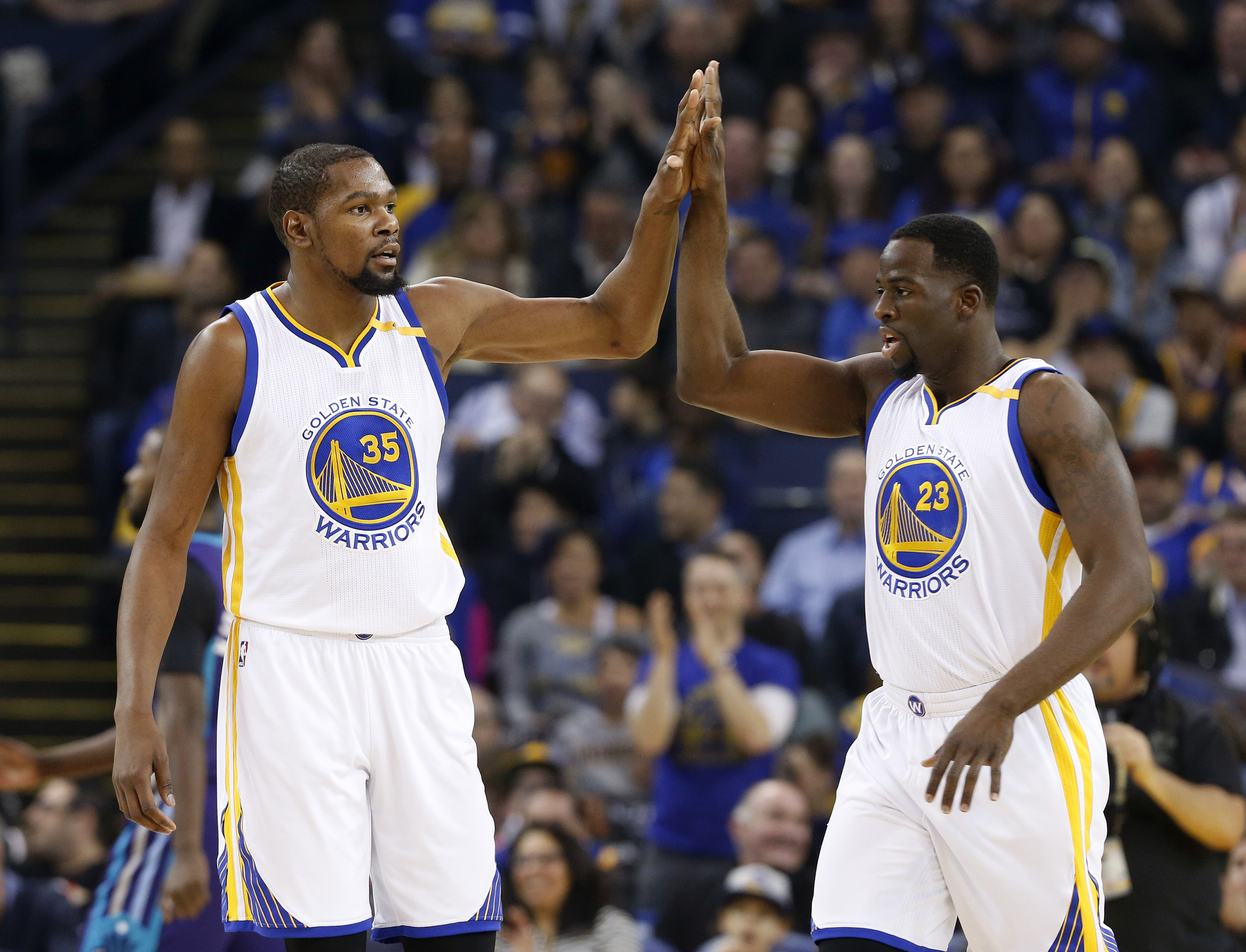 Ba khoảnh khắc nổi tiếng nhất của “đôi bạn thân” Kevin Durant cùng Draymond Green - Ảnh 1.