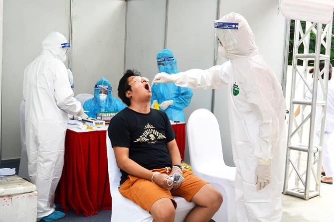 Tại sao chỉ sống ở nhà, nhiều người vẫn bị nhiễm bệnh Covid-19 như thường? - Ảnh 6. Tại sao chỉ sống ở nhà, nhiều người vẫn bị nhiễm bệnh Covid-19 như thường? - Ảnh 6.