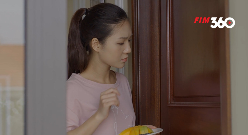 Mặt nạ hạnh phúc tập 23: Bà Trang suýt bại lộ chuyện ngoại tình, ông Tôn bị dọa tung ảnh nóng - Ảnh 7.