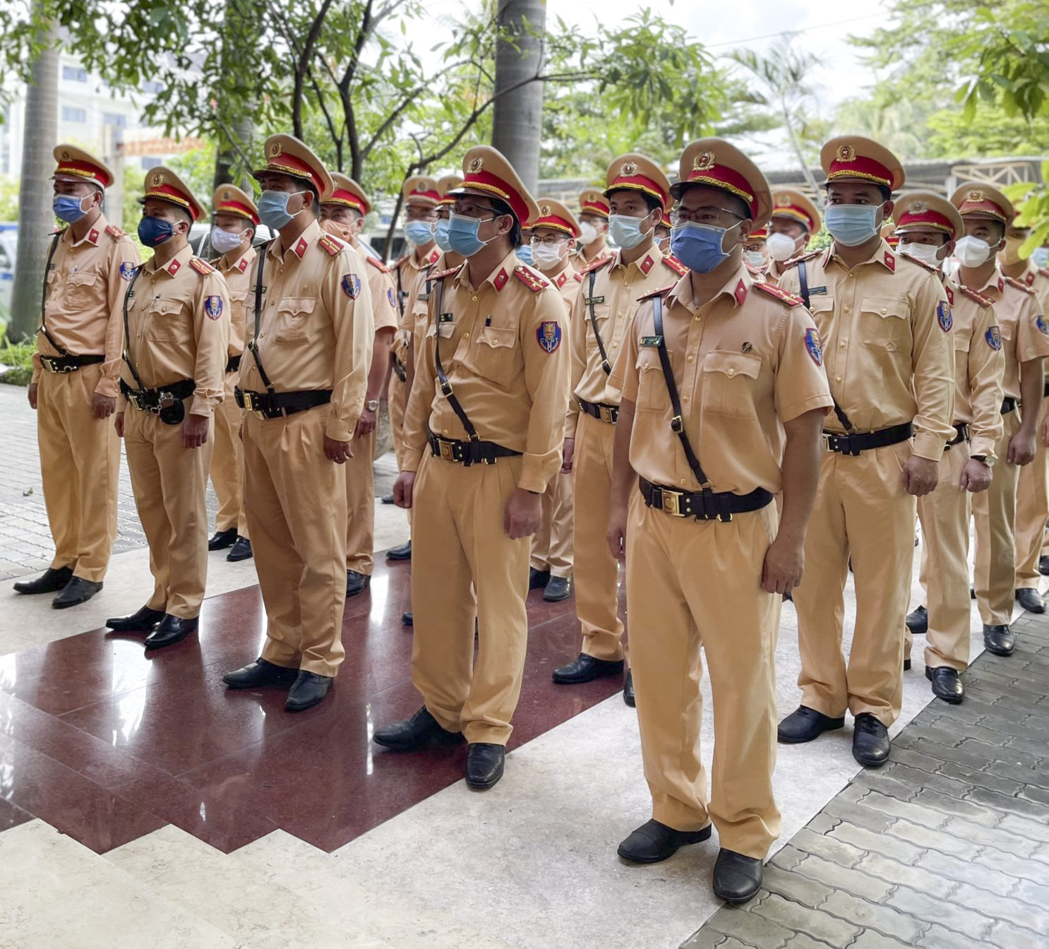 TP Hồ Chí Minh tiếp nhận lực lượng tăng cường phòng chống dịch bệnh Covid-19 của Bộ Công an - Ảnh 1.