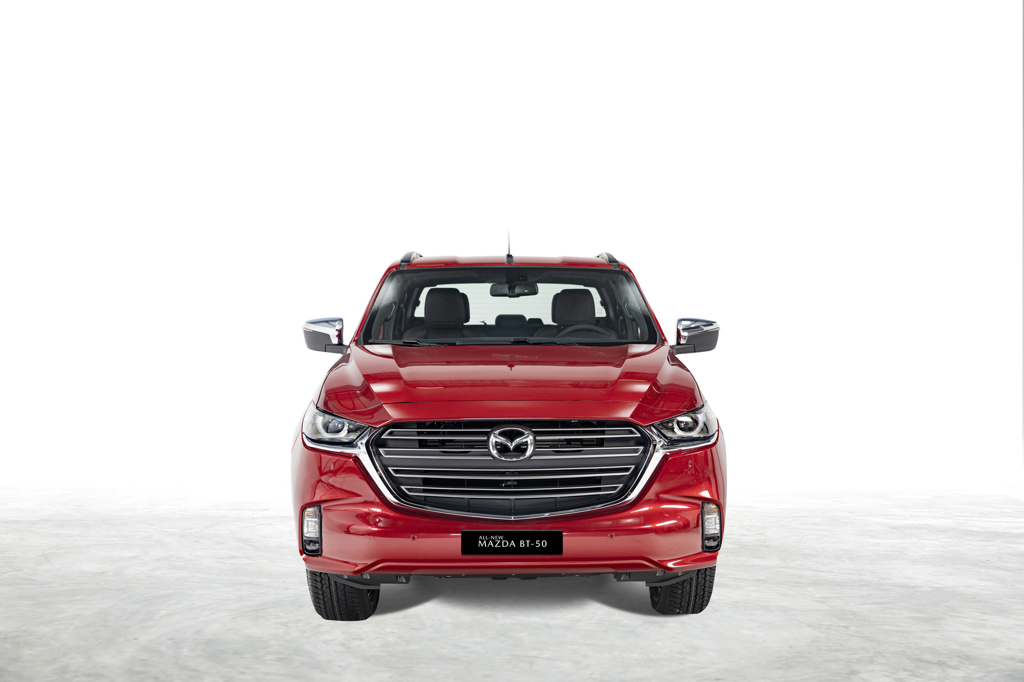 Mazda BT-50 2021 ra mắt tại Việt Nam: Bán tải đi phố, giá từ 659 triệu đồng - Ảnh 2.