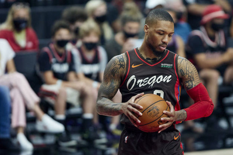 Damian Lillard khẳng định lòng trung thành với Portland Trail Blazers, đập tan loạt tin đồn chuyển nhượng - Ảnh 1.