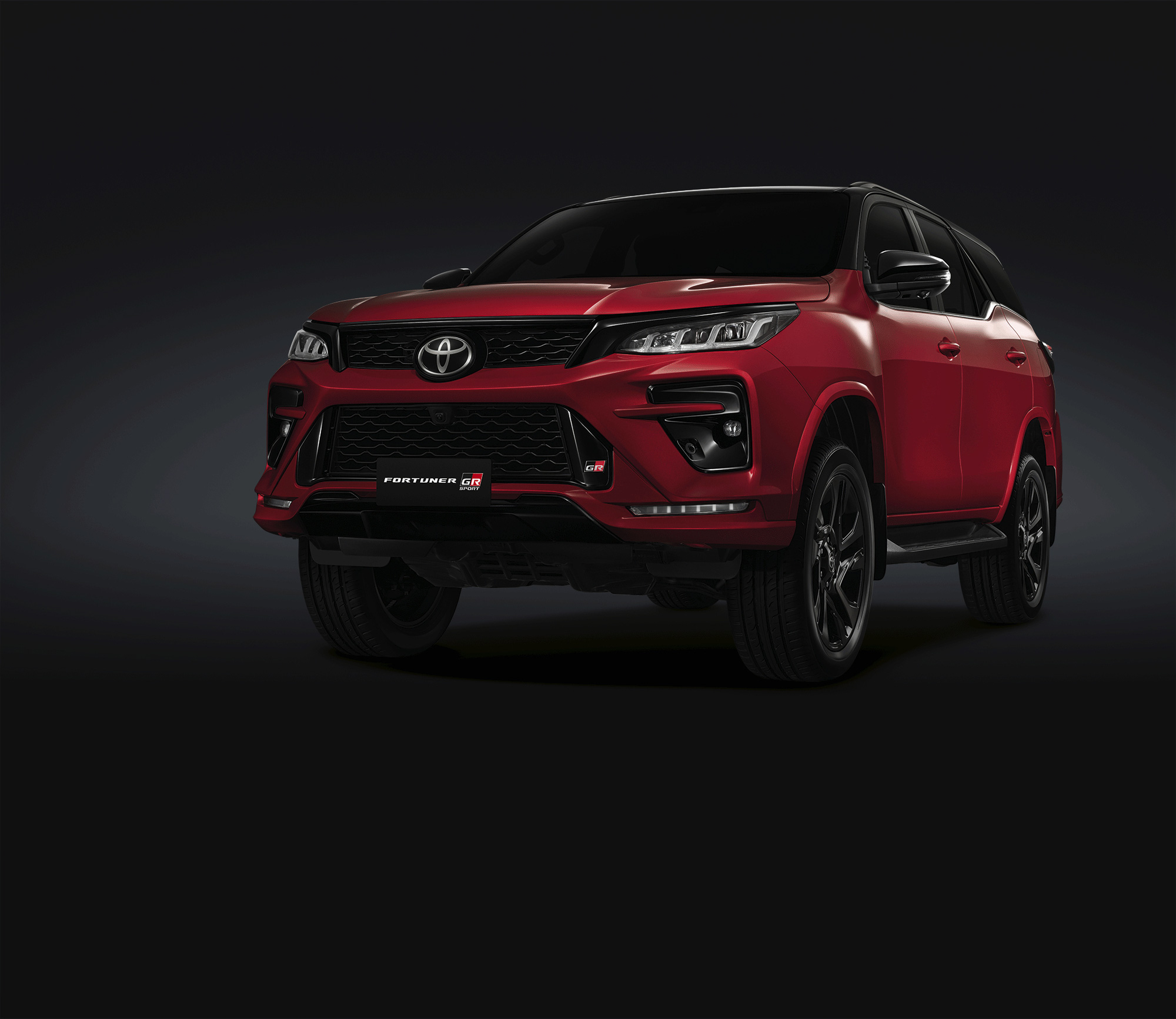 Ra mắt Toyota Fortuner GR Sport bản Thái: Hầm hố hơn, 2 cầu, giá quy đổi từ 1,3 tỷ đồng - Ảnh 1.