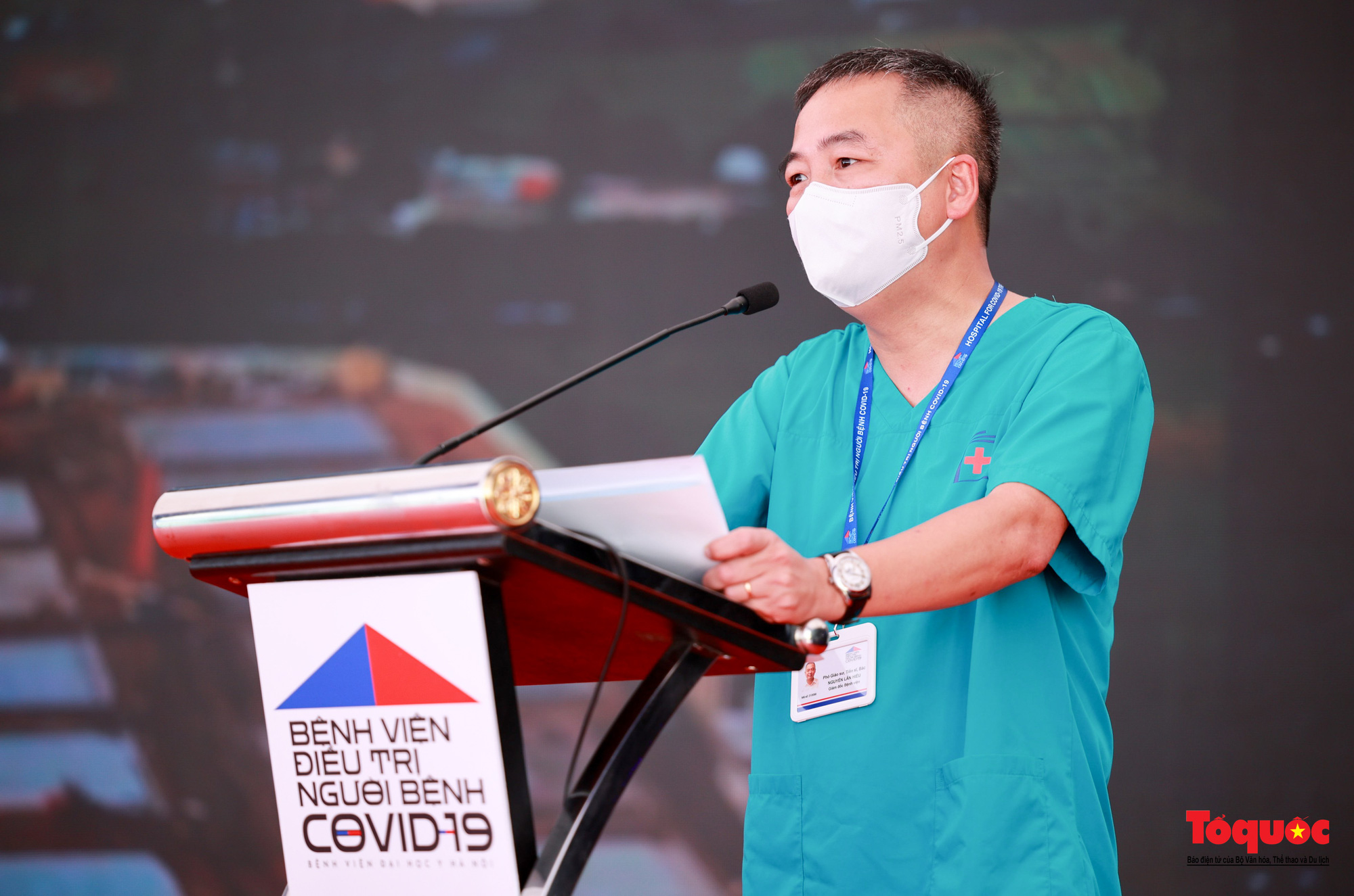 Thủ tướng thị sát Bệnh viện dã chiến điều trị COVID-19 hiện đại nhất Hà Nội - Ảnh 11.