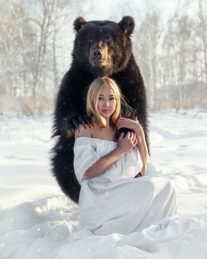 Cứu gấu con khỏi rạp xiếc, cô gái Nga tìm thấy bạn thân trọn đời - Ảnh 1.