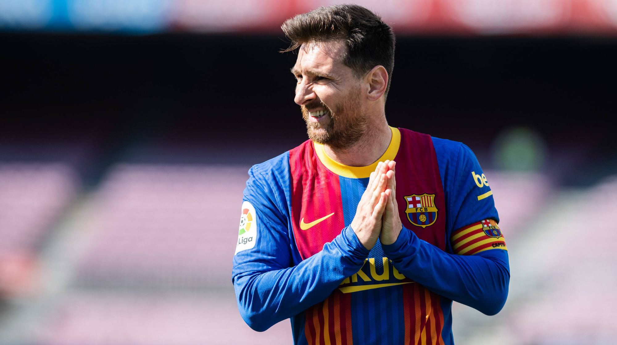 Bạn đang tò mò về số tiền mà Messi đã mất khi hết hạn hợp đồng với Barcelona? Hãy tìm hiểu ngay bằng cách đọc bài viết về Messi hợp đồng. Bạn sẽ bất ngờ với những con số cực kỳ ấn tượng mà Messi đã mất.