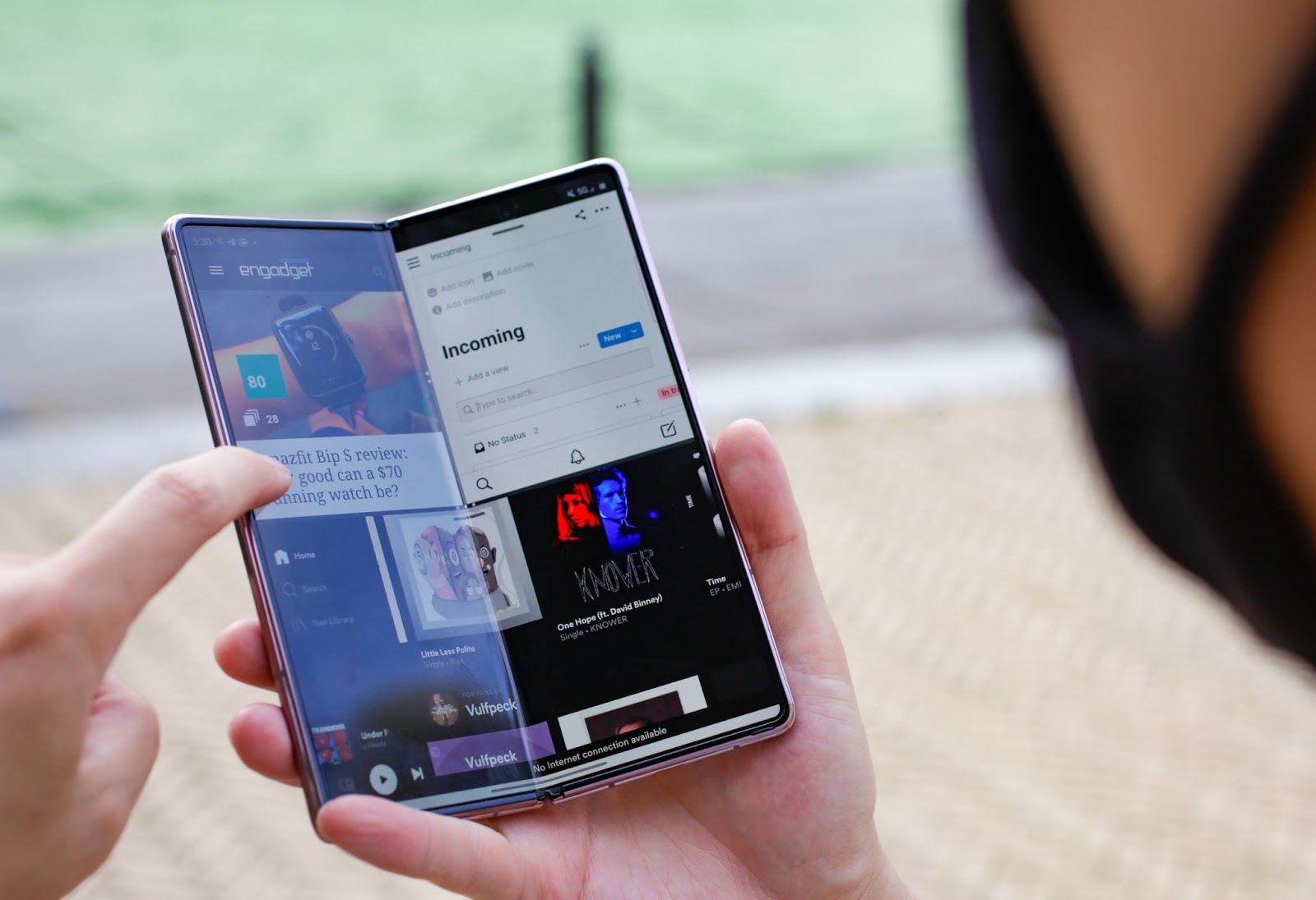 Những mẫu smartphone không nên mua lúc này - Ảnh 1.