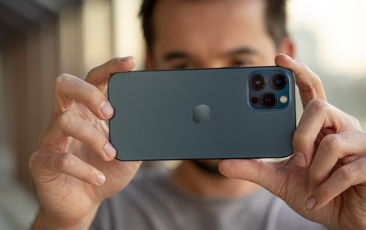 Những mẫu smartphone không nên mua lúc này - Ảnh 3.