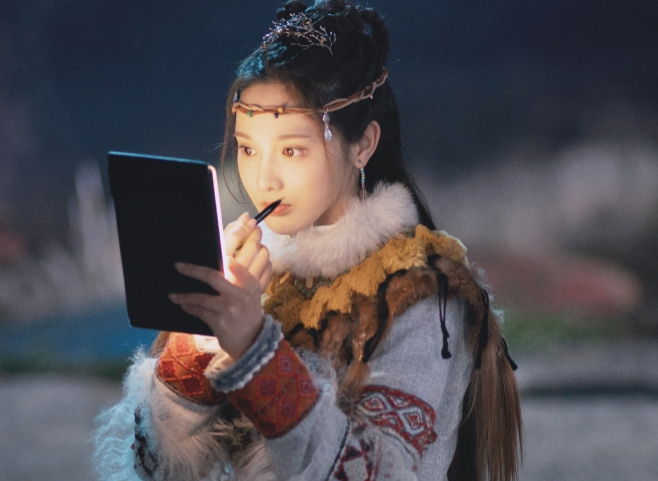 Bành Tiểu Nhiễm bị tố bê nguyên tạo hình Đông Cung sang phim mới, netizen tranh cãi: Miễn đẹp là được - Ảnh 2.
