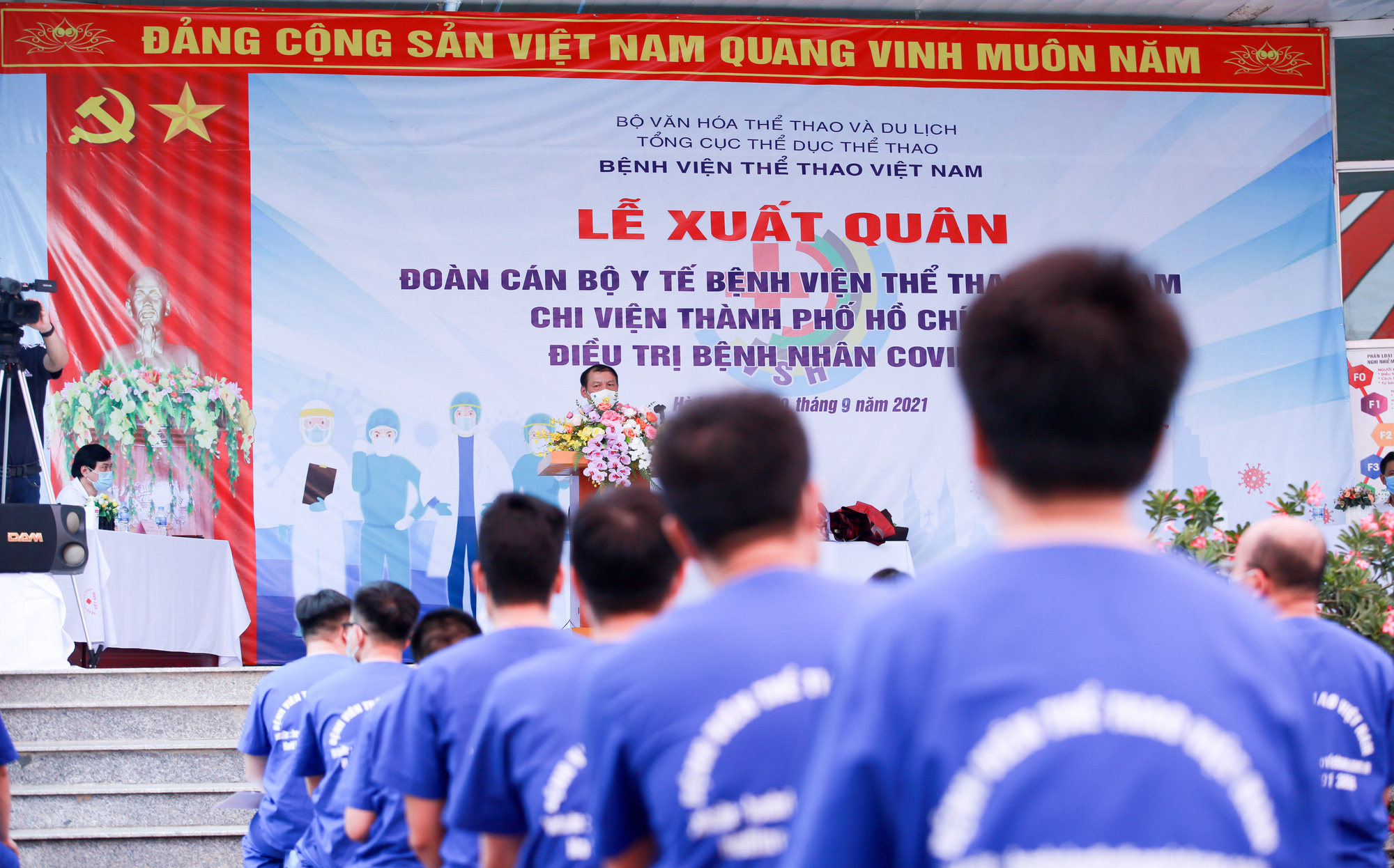 Bệnh viên Thể thao Việt Nam xuất quân tăng cường lực lượng vào miền Nam chống dịch - Ảnh 3.