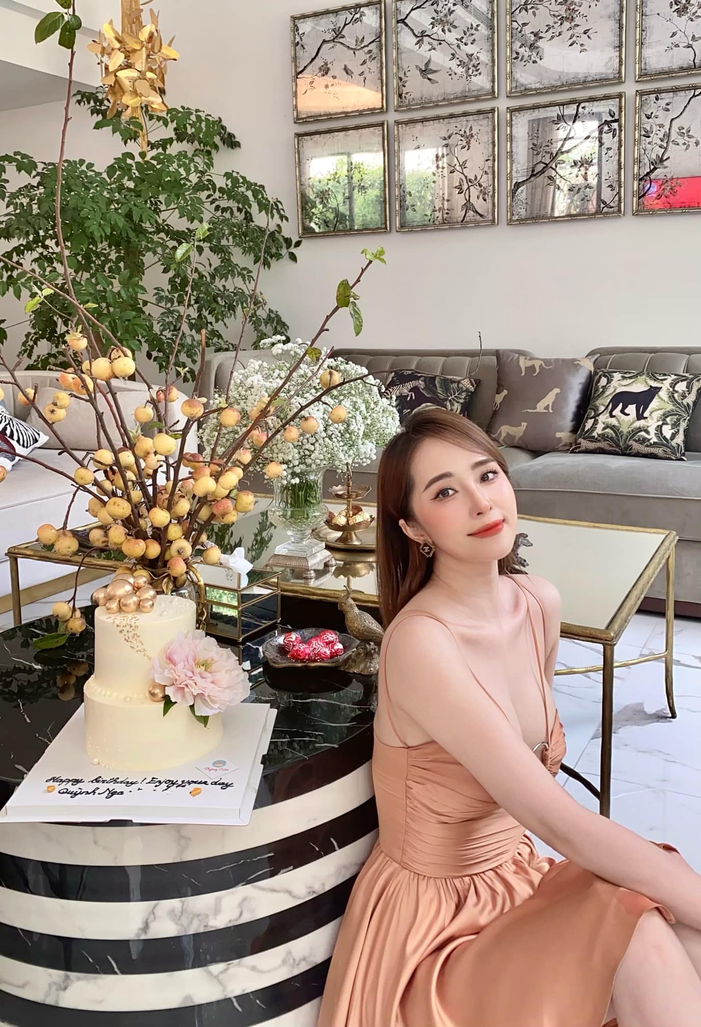 Diễn viên Quỳnh Nga khoe hình thể gợi cảm nhân dịp sinh nhật tuổi 33 - Ảnh 2.
