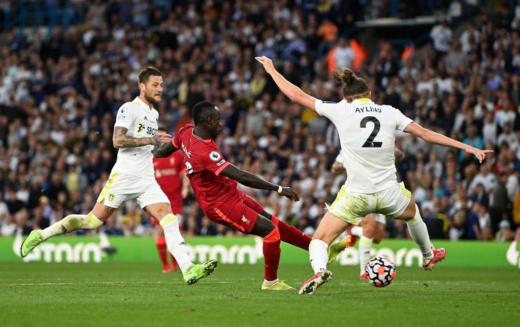 Salah ghi bàn thứ 100 tại Ngoại hạng Anh, Liverpool thắng đậm Leeds để chia sẻ top đầu với MU và Chelsea - Ảnh 9.