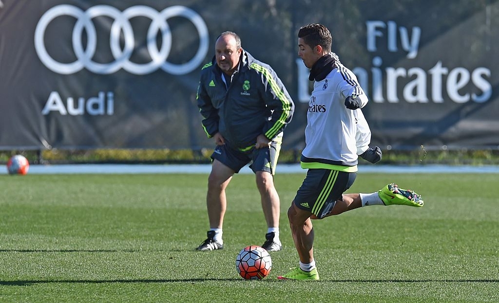 Rafa Benitez quá cứng nhắc trong việc thay đổi để phù hợp với Ronaldo Rafa Benitez quá cứng nhắc trong việc thay đổi để phù hợp với Ronaldo