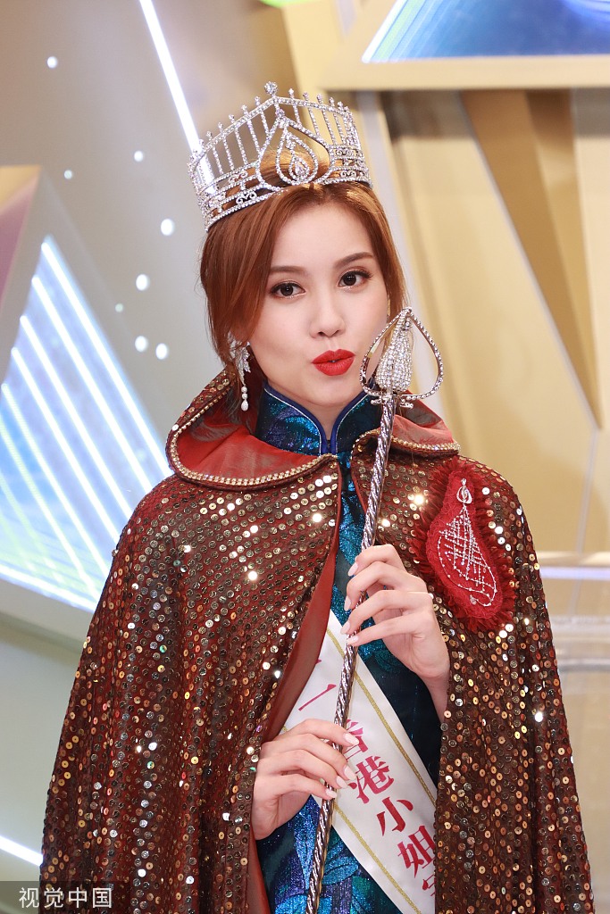 Chung kết Hoa hậu Hong Kong 2021: Con gái Á hậu Macau đoạt vương miện, con gái tài tử Thiên Long Bát Bộ trượt thẳng cẳng - Ảnh 2.