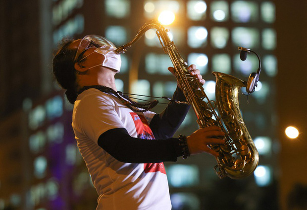 Gần 1 tháng sau khi nhập viện vì đột quỵ, sức khoẻ của nghệ sĩ Saxophone Trần Mạnh Tuấn hiện ra sao? - Ảnh 4.