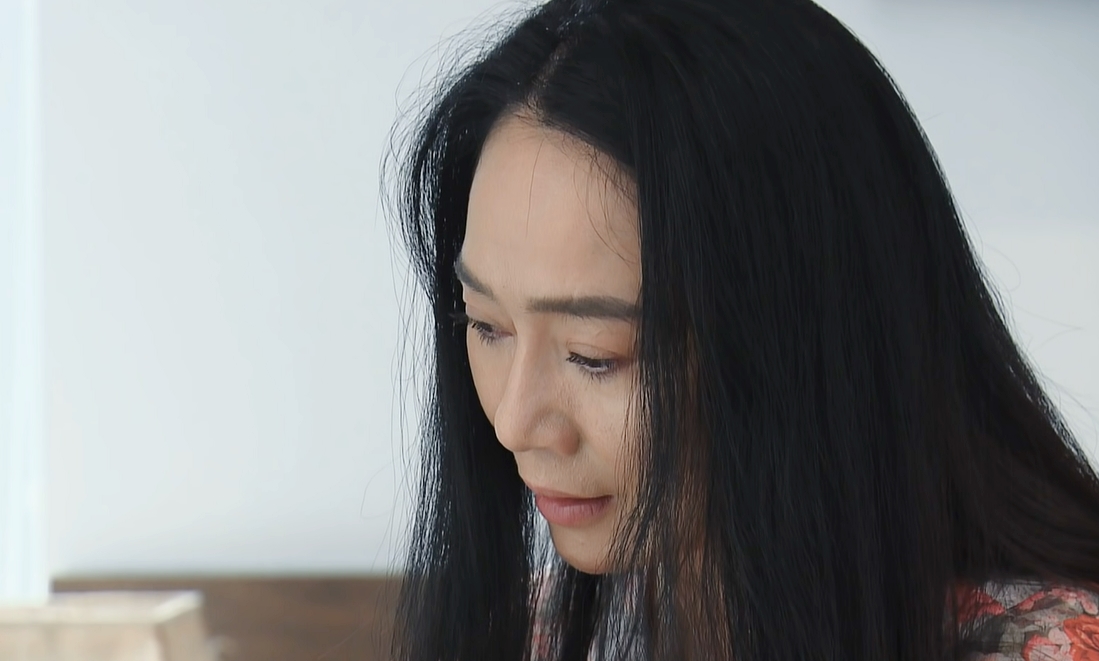 Hương vị tình thân: Hé lộ bà Xuân tỉnh ngộ, hối hận vì đối xử tệ với Nam, nhưng khán giả vẫn chưa dám tin - Ảnh 1. Hương vị tình thân: Hé lộ bà Xuân tỉnh ngộ, hối hận vì đối xử tệ với Nam, nhưng khán giả vẫn chưa dám tin - Ảnh 1.