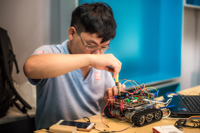 Gen Z không lo thất nghiệp khi “giắt túi” những kỹ năng này - Ảnh 1.