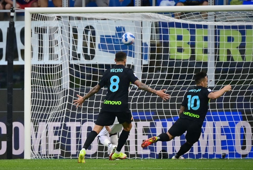 Hậu vệ thay nhau tỏa sáng, Inter Milan "đánh tennis" trên sân nhà trước Bologna - Ảnh 1. Hậu vệ thay nhau tỏa sáng, Inter Milan "đánh tennis" trên sân nhà trước Bologna - Ảnh 1.