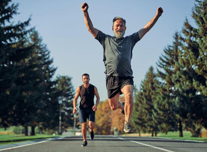 Sau 50 tuổi, chạy bộ mỗi ngày có còn “lý tưởng” hay chỉ đang đẩy nhanh quá trình “lão hóa xương”?  - Ảnh 2.