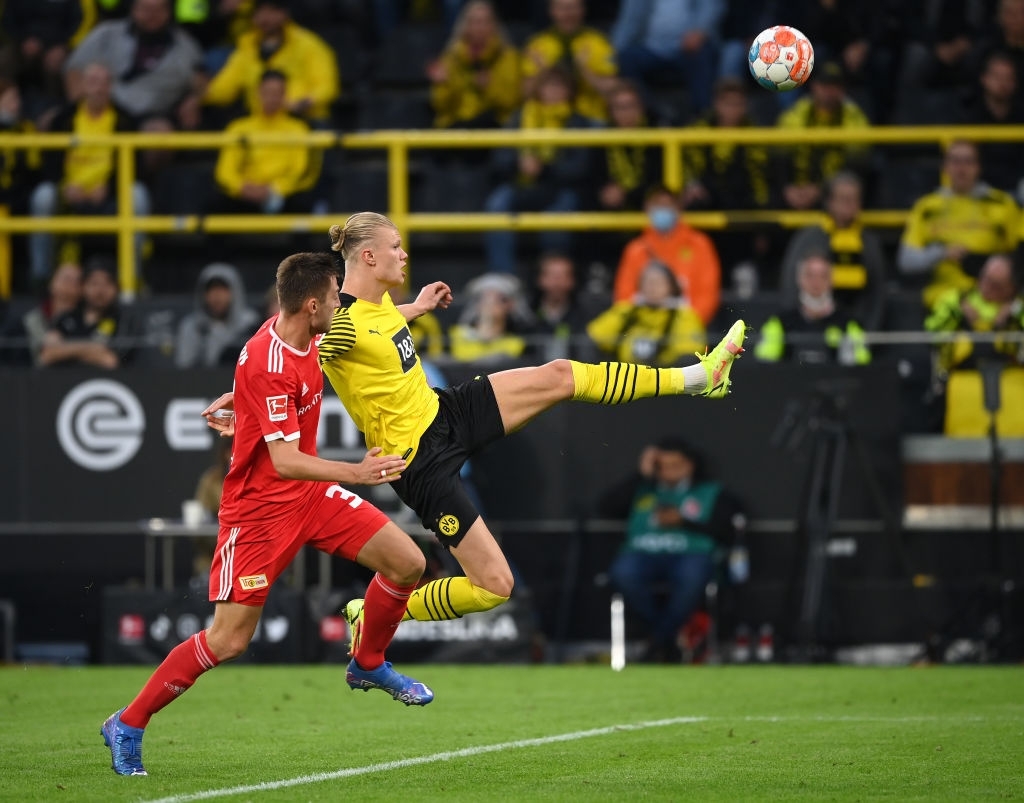 Siêu tiền đạo Haaland lập cú đúp đẳng cấp giúp Dortmund thắng hú vía - Ảnh 12.