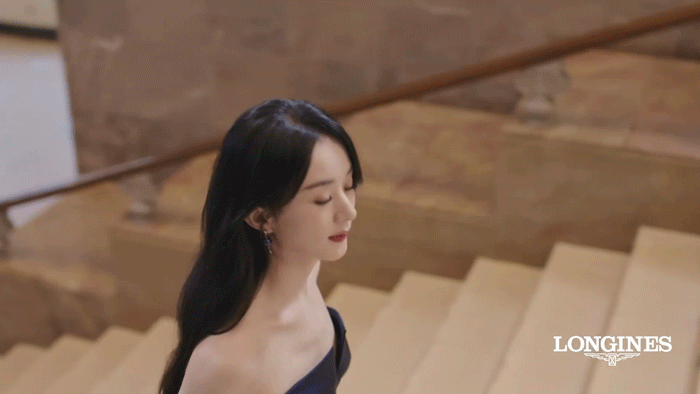 Triệu Lệ Dĩnh bùng nổ visual với clip quảng cáo mới: Đẹp sang chảnh tới từng milimet, quên loạt tạp chí khí chất kém ngay đi - Ảnh 3.