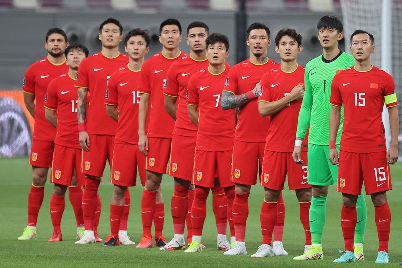 Fan lo cầu thủ Trung Quốc tâm lý nặng nề khi CLB chủ quản khủng hoảng: &quot;Nếu để thua Việt Nam, họ sẽ sụp đổ mất thôi&quot;  - Ảnh 2.