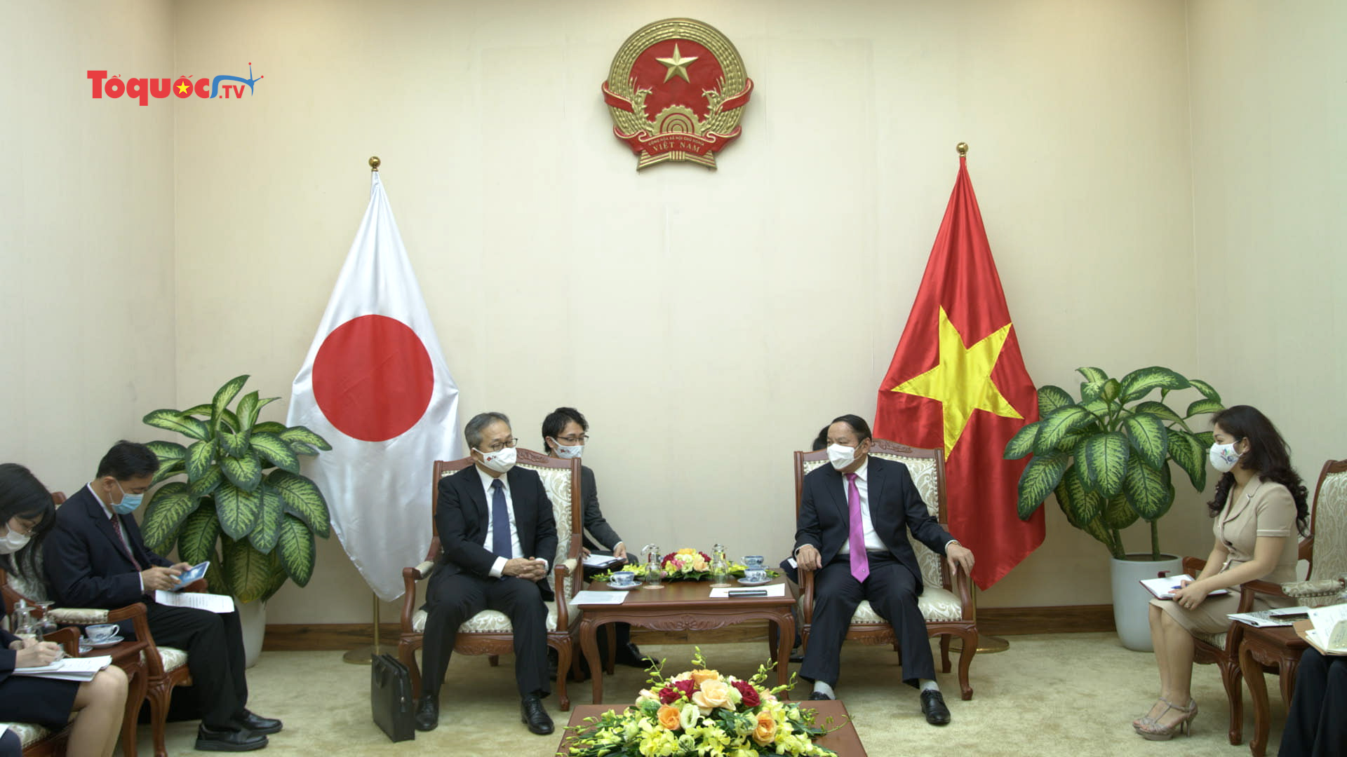 Bộ trưởng Bộ VHTTDL tiếp Đại sứ Nhật Bản và Đại sứ Tây Ban Nha tại Việt Nam