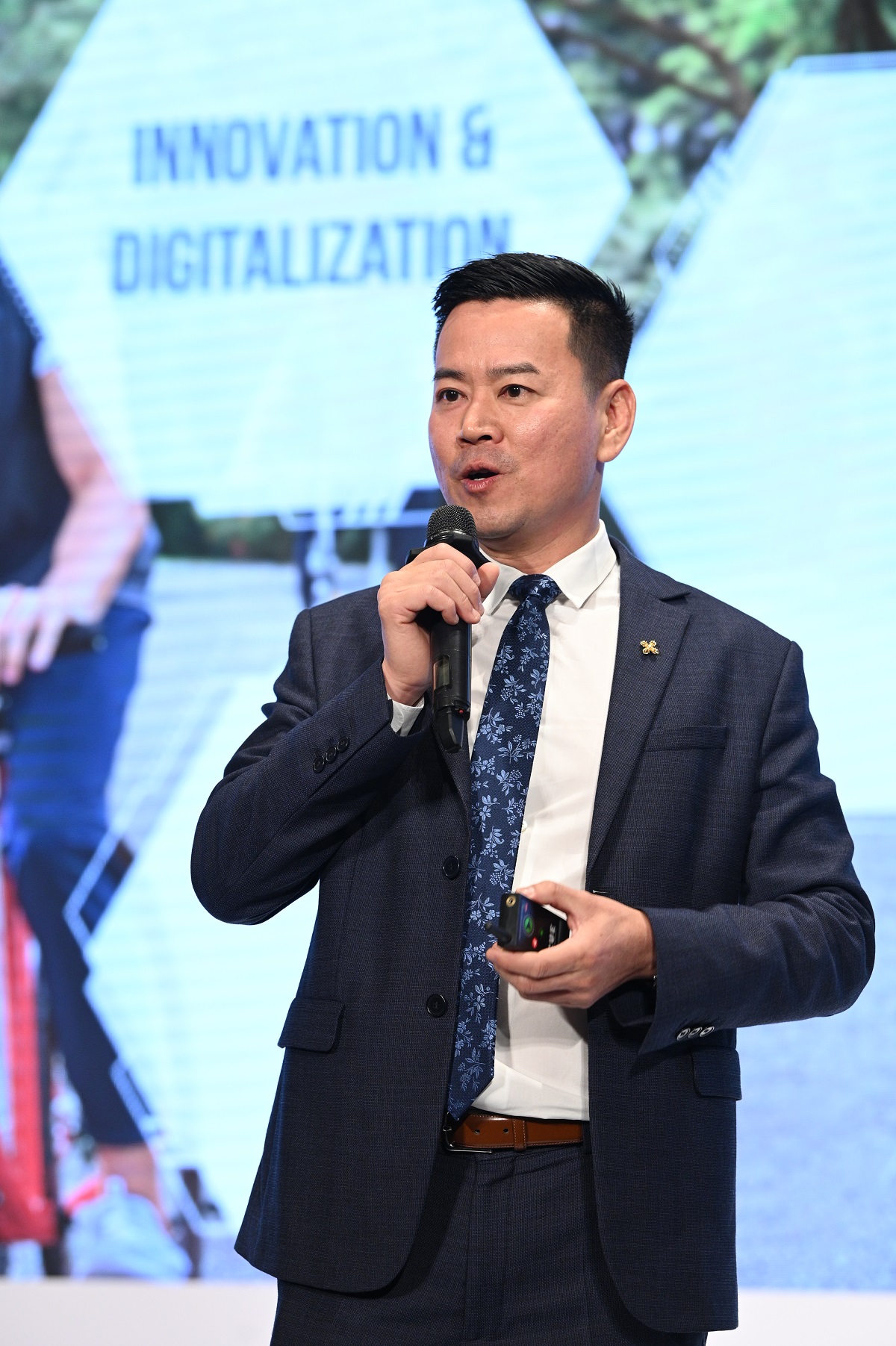 CEO Prudential Việt Nam: Không ai bị bỏ lại phía sau - Ảnh 1.