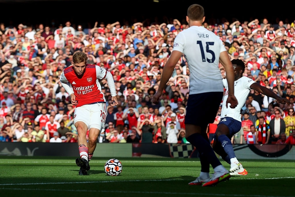 Arsenal 3-1 Tottenham: Smith-Rowe rực cháy giúp Pháo Thủ thắng lớn trận derby London - Ảnh 2.