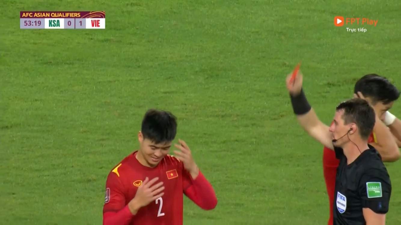 Trọng tài trận tuyển Việt Nam gặp tuyển Saudi Arabia khóa tài khoản từ trước còi khai cuộc, tránh được bão chỉ trích - Ảnh 1.