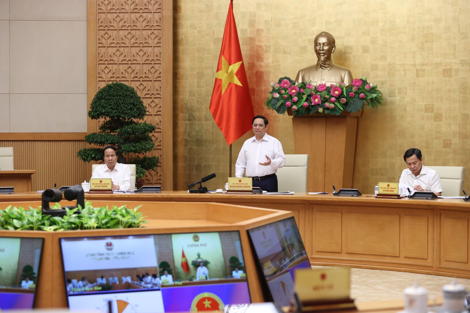 Thủ tướng định hướng chiến lược phát triển bền vững cho tỉnh Thừa Thiên Huế - Ảnh 2.