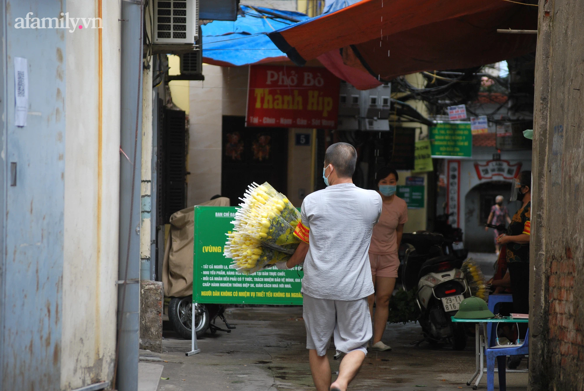 Trong ngõ với hơn 400 hộ dân