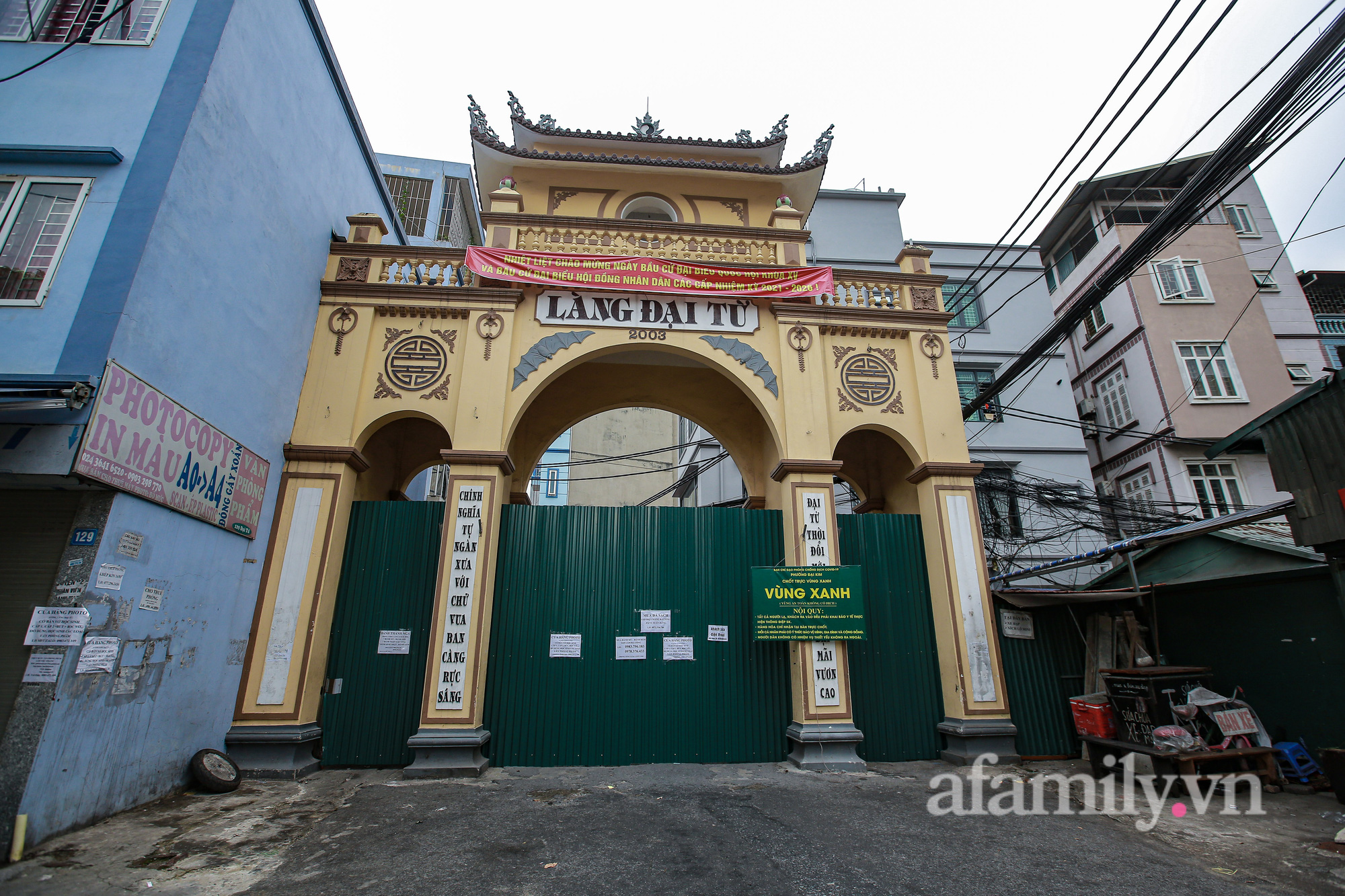 Hà Nội: Phong tỏa chợ Đại Từ vì có tiểu thương buôn bán tại chợ nghi nhiễm Covid-19 - Ảnh 10.