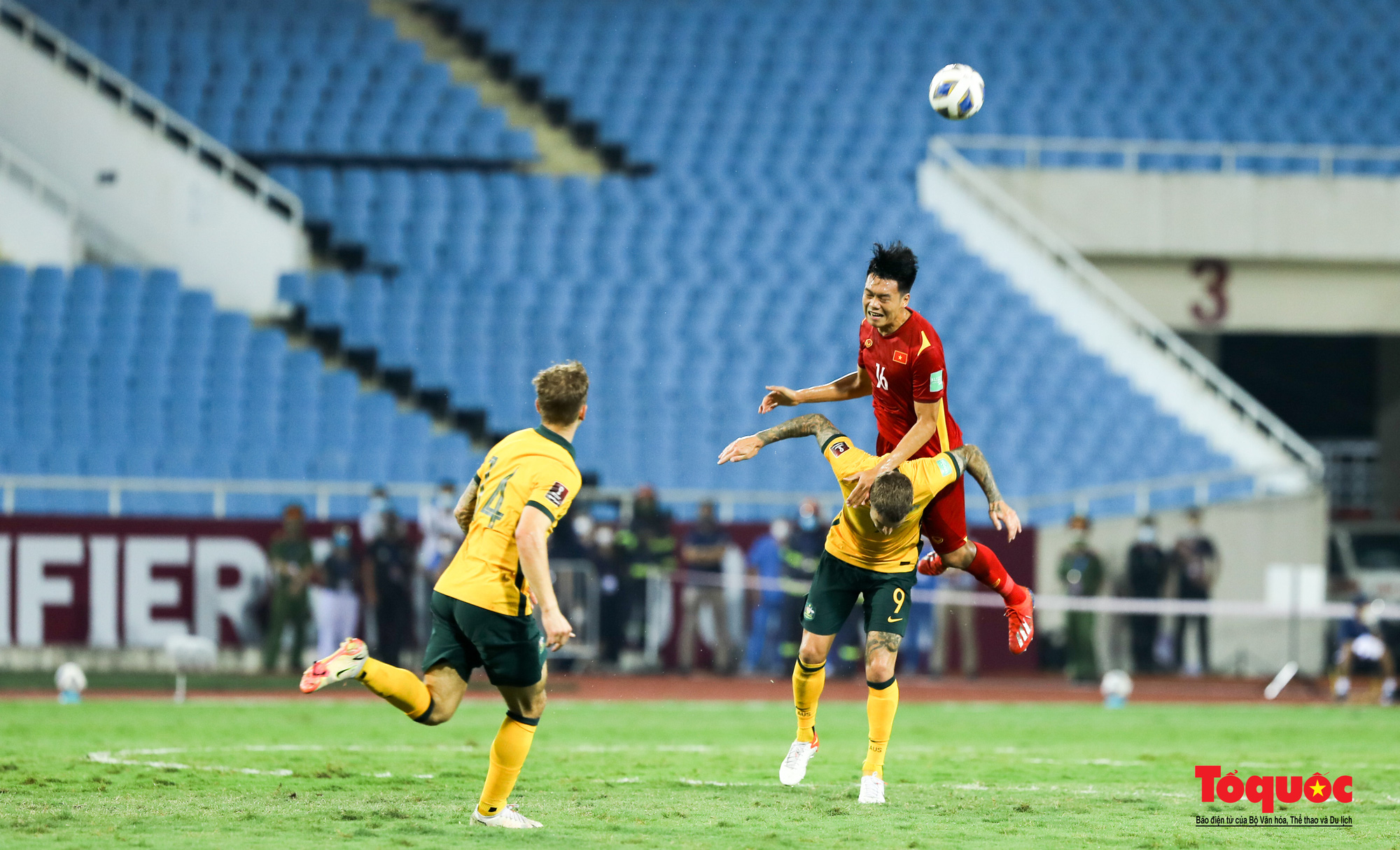 Những khoảnh khắc ấn tượng ở trận tuyển Việt Nam thua tiếc nuối Australia - Ảnh 14.